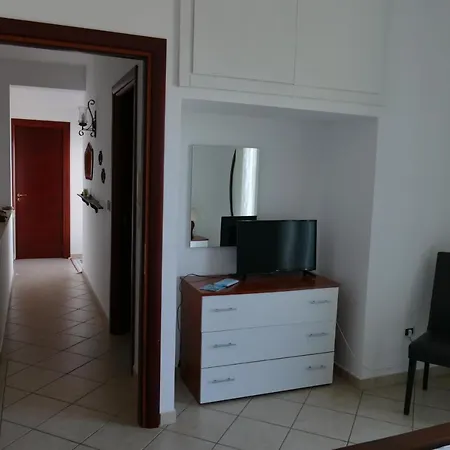 Emily Apartment *