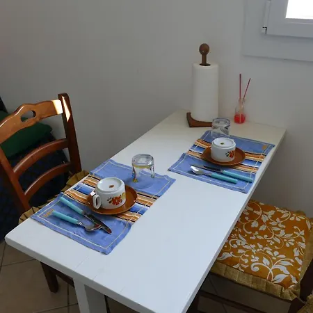 Emily Apartment *